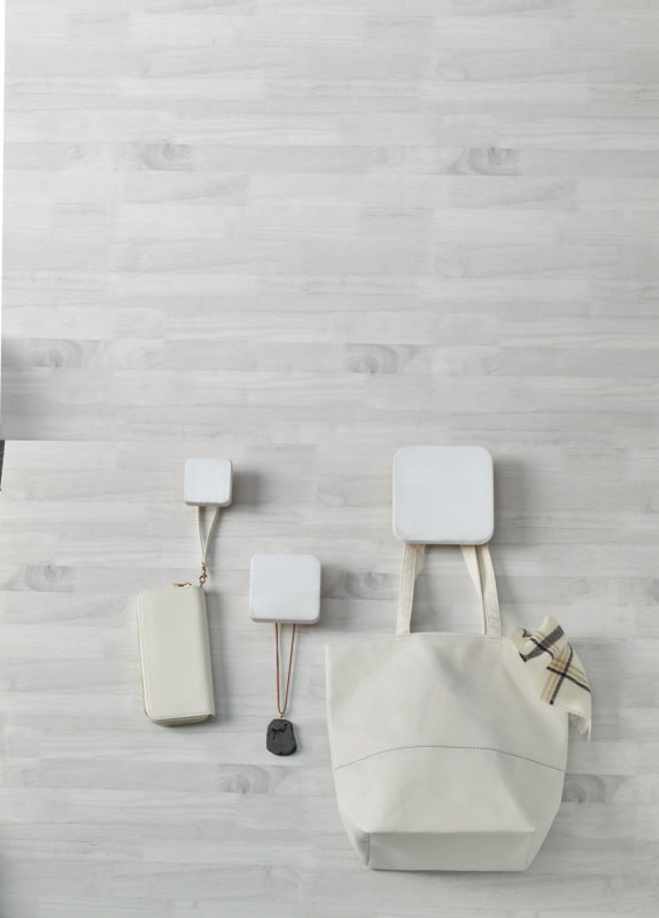 Melannco Set of 3 White Graduated Square Wall Hooks