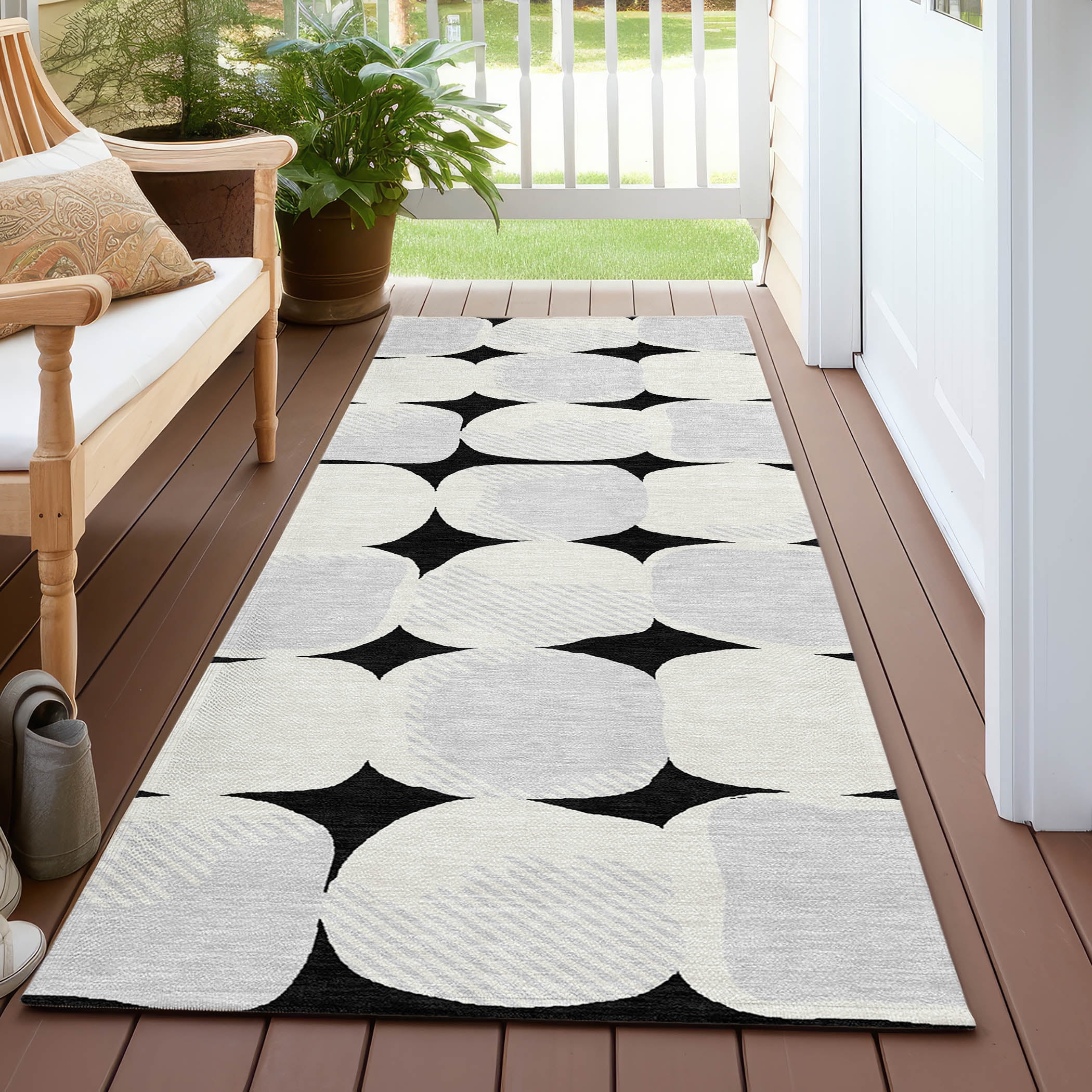Addison Rugs Chantille Indoor/Outdoor Transitional Circles Black Washable Runner Rug, 2'3" x 7'6"