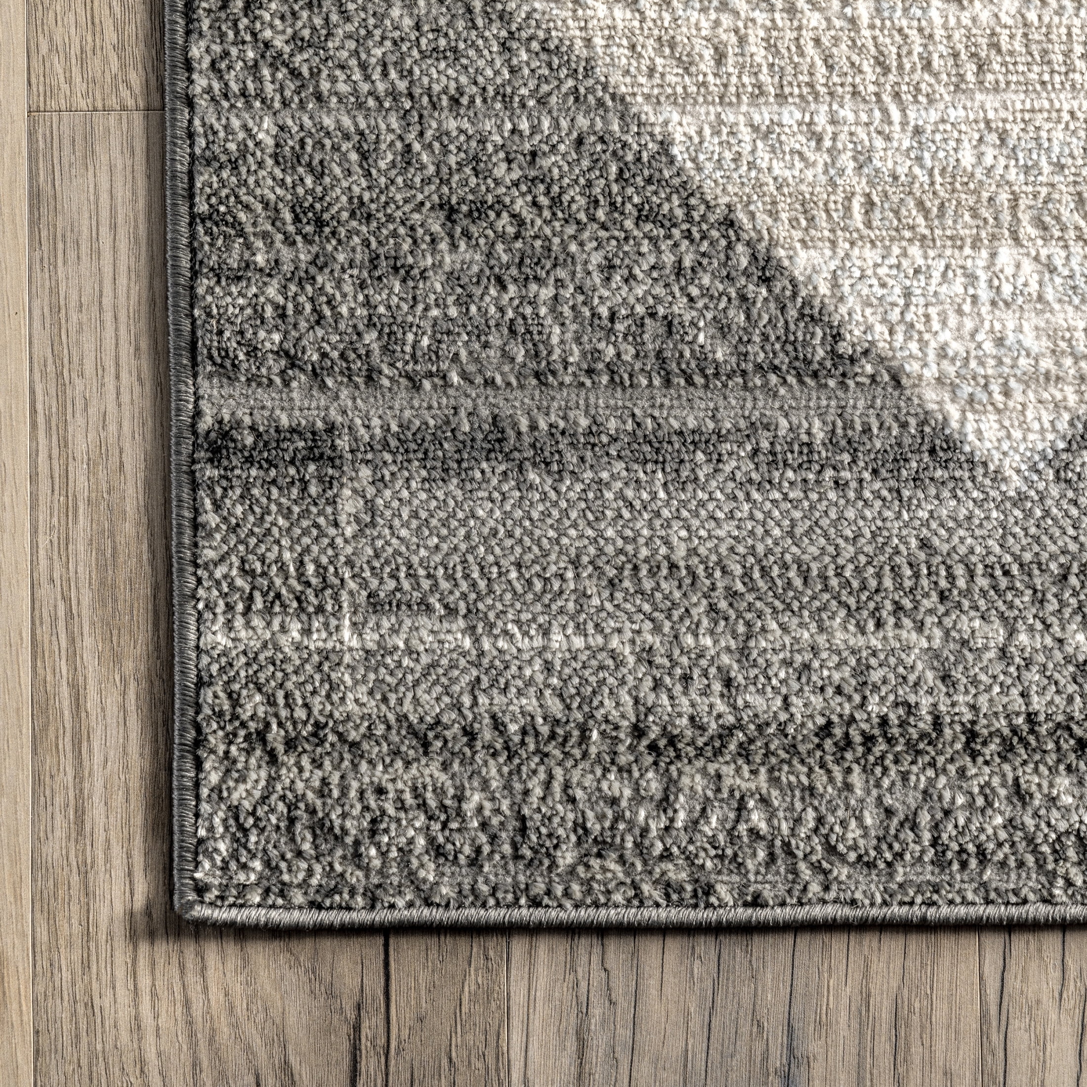 nuLOOM Gianna Contemporary Geometric Checker Tile Area Rug, 4' 3" x 6' 3", Gianna Grey