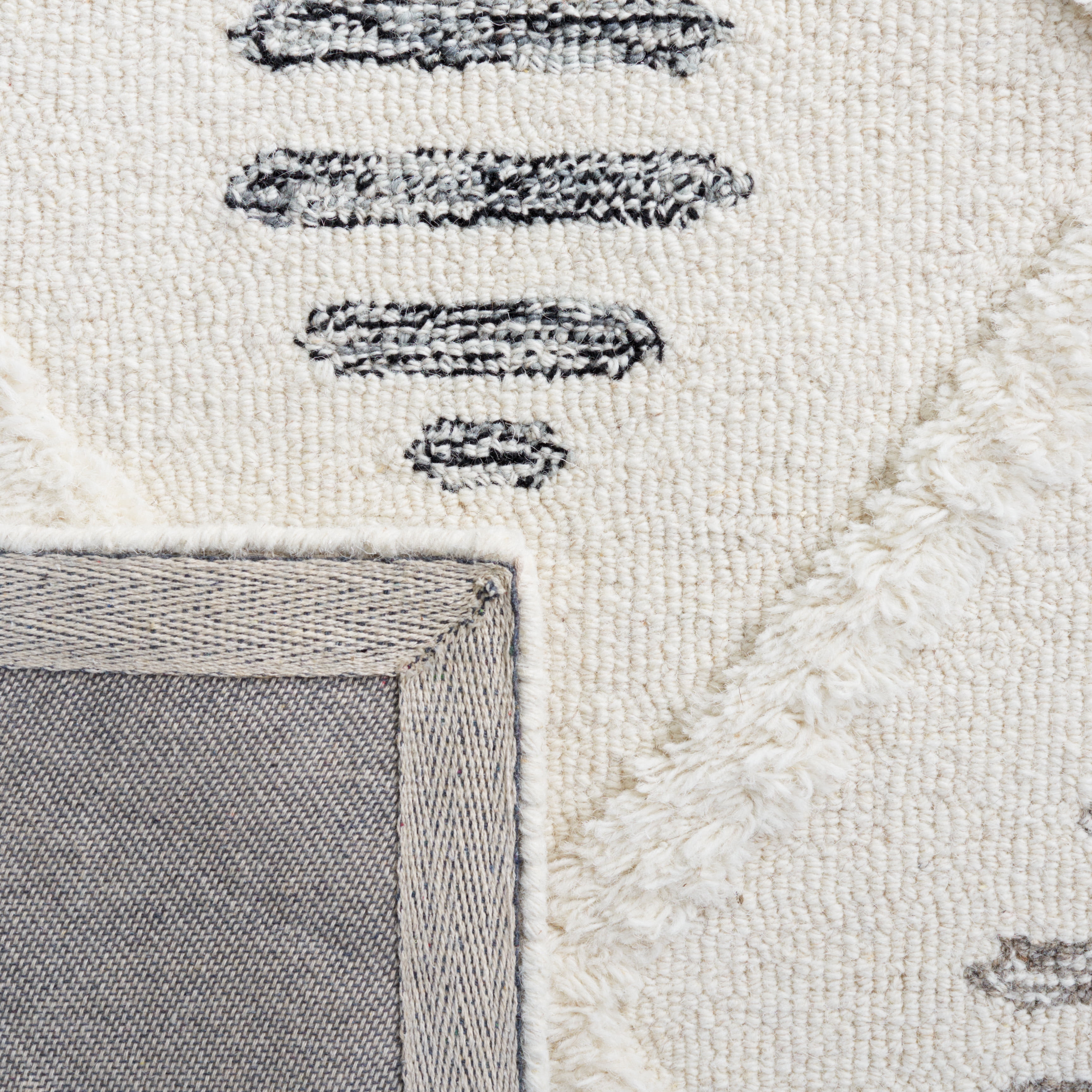 SAFAVIEH Casablanca Gabriel Medallion Area Rug, Ivory/Black, 8' x 10'