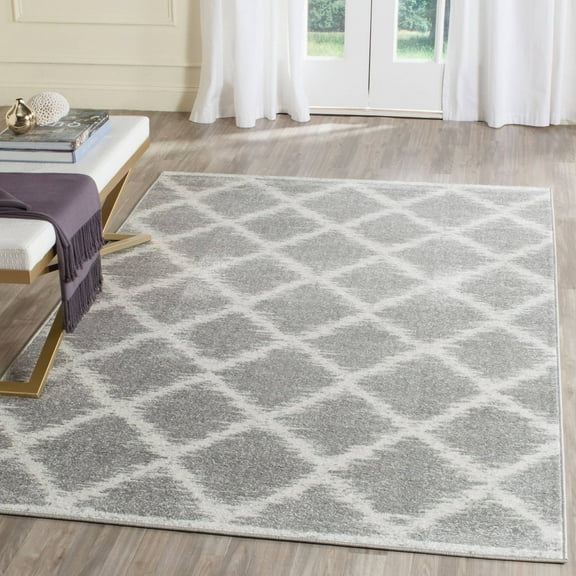 SAFAVIEH Adirondack Caryl Geometric Area Rug, Silver/Ivory, 5'1" x 7'6"