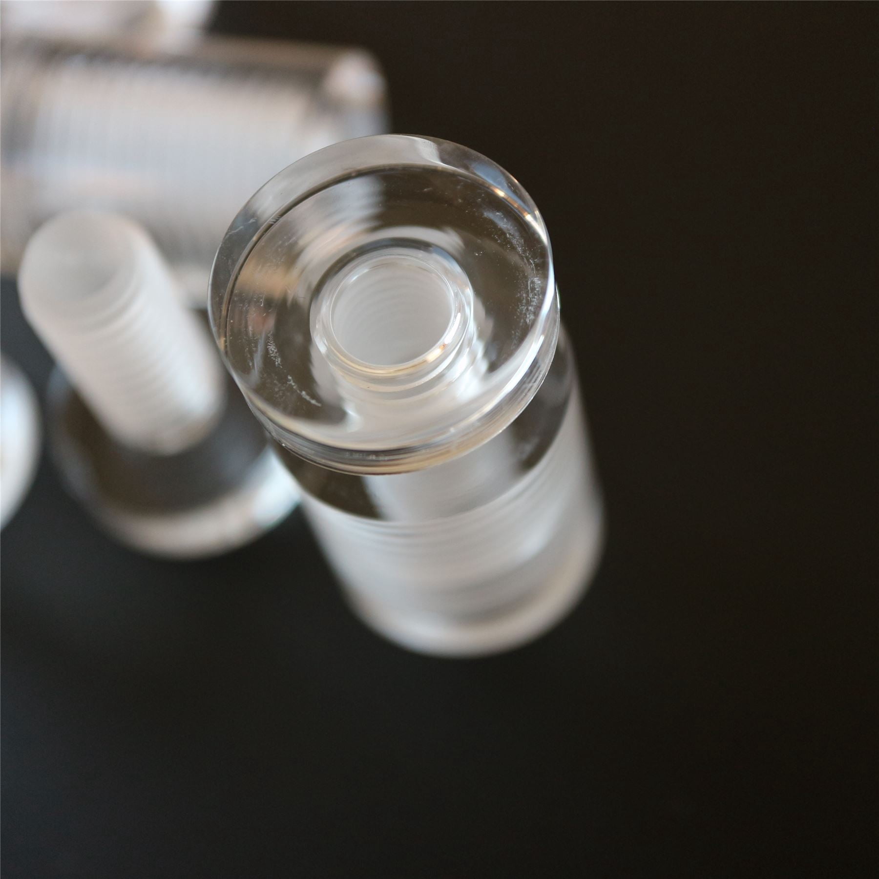 4 x Clear Standoffs, Glass Like, Acrylic, transparent spacers, plastic, wallmount, display signs, Anti-Corrosion, Waterproof, Size 19x25mm, (3/4 x 1 in)