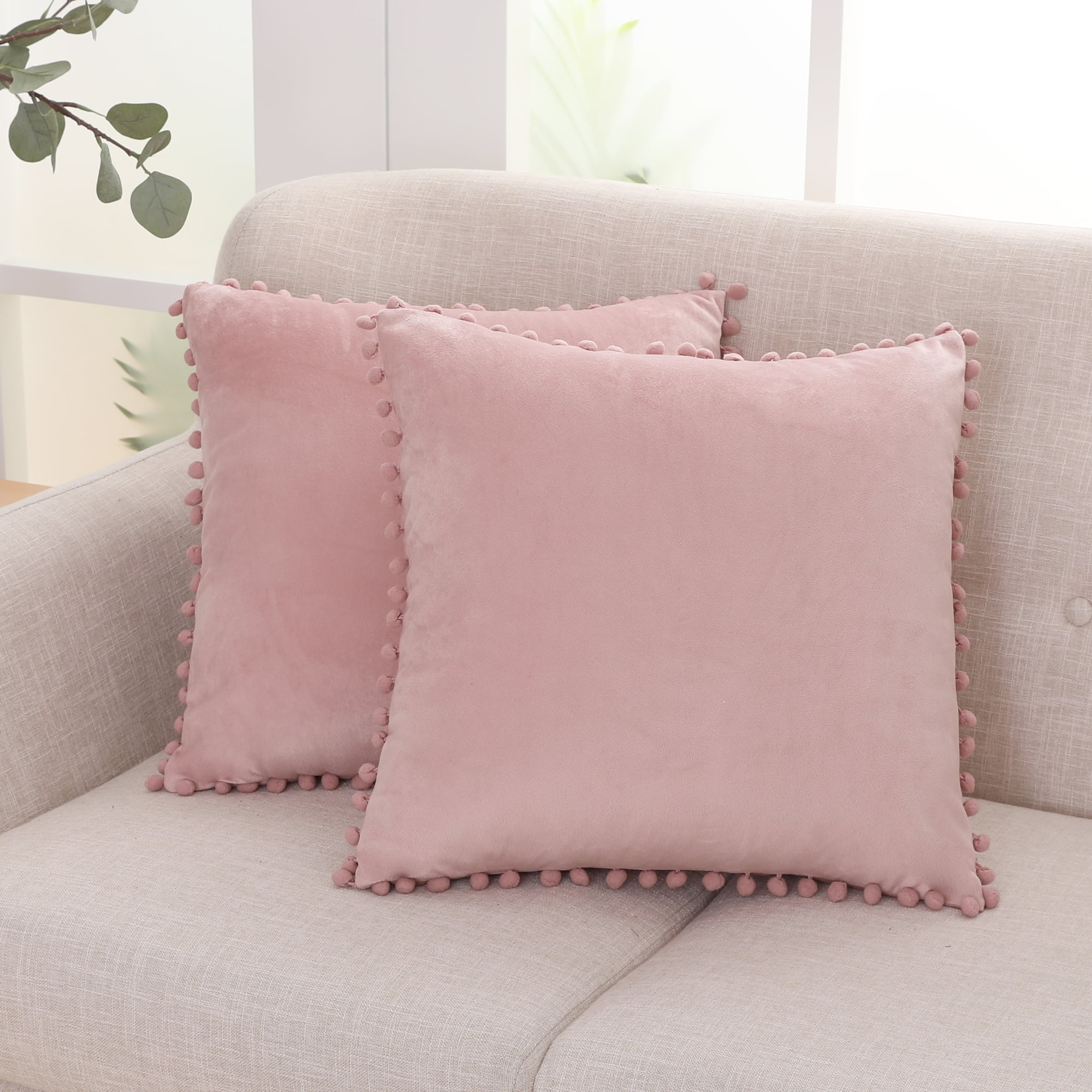 Pink Flowers Throw Pillow Covers（Not Including Pillow Core.）,Soft Velvet Material，Decorative Throw Pillowcase for Living Room Bedroom Sofa,20X20 Inch. 