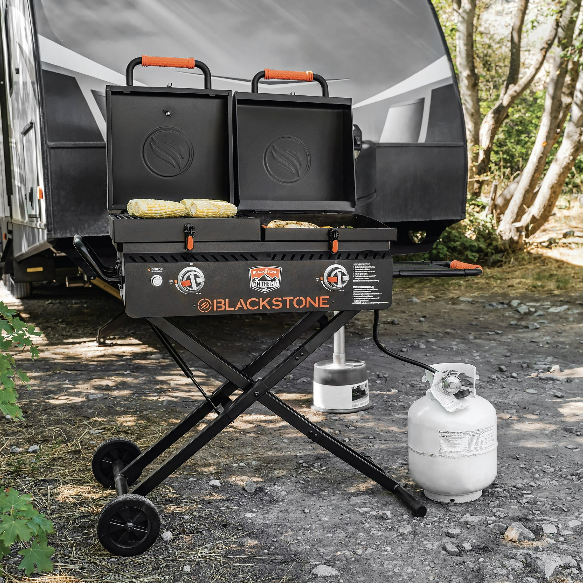 Blackstone On The Go 17" Griddle and Grill Combo with Hood
