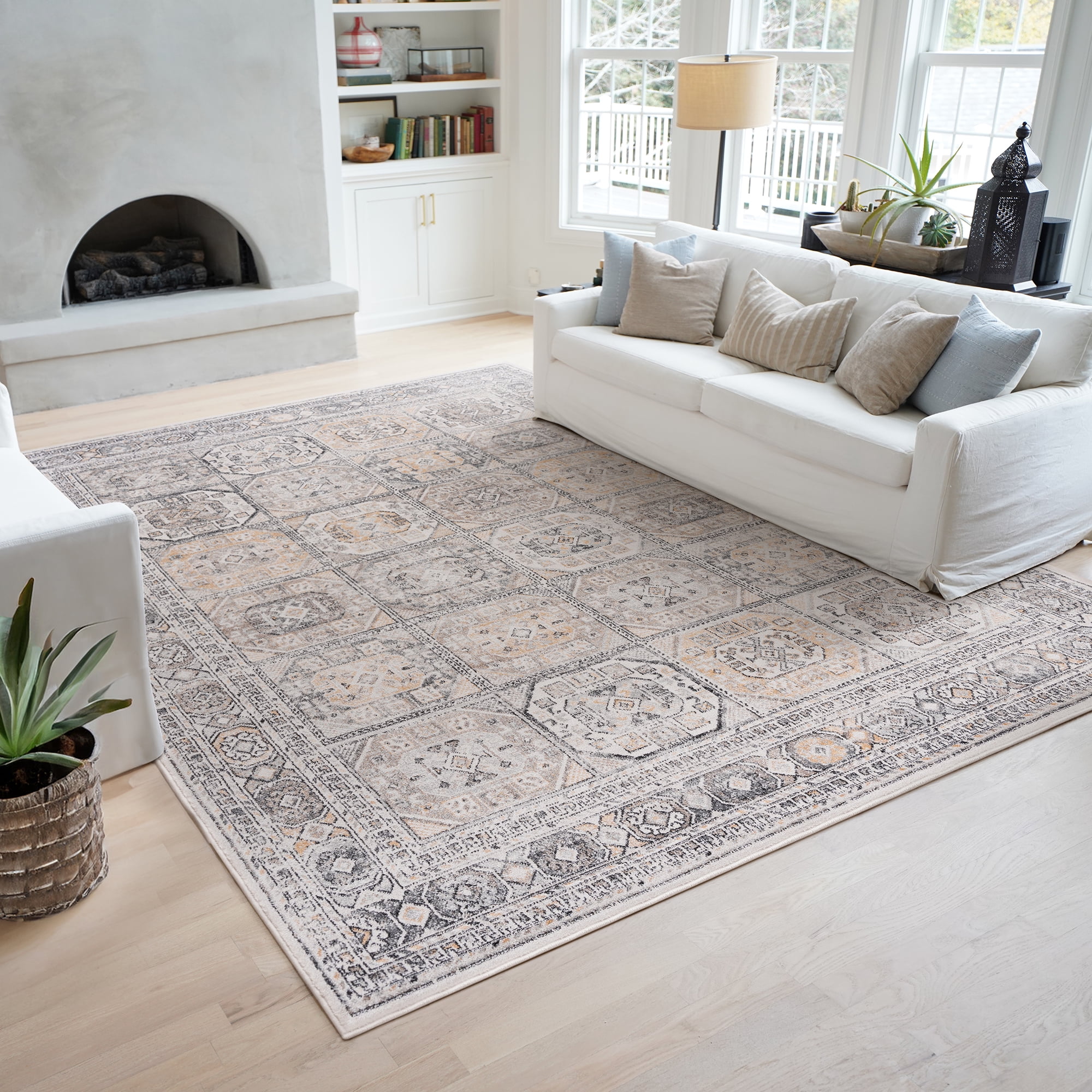 Bliss Rugs Magic Traditional 2' x 3' Cream and Gray Indoor Area Rug