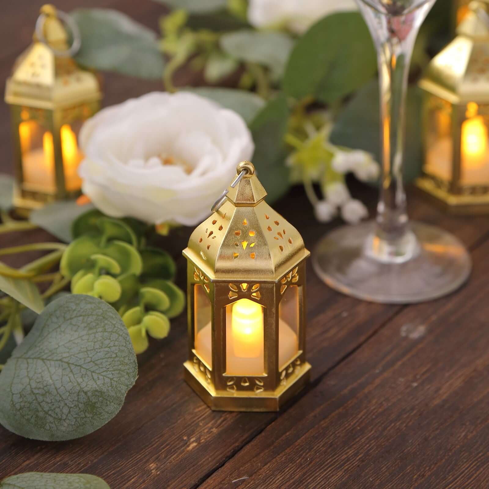 Efavormart 6 Pack Gold Vintage Mini Lantern with Flickering LED