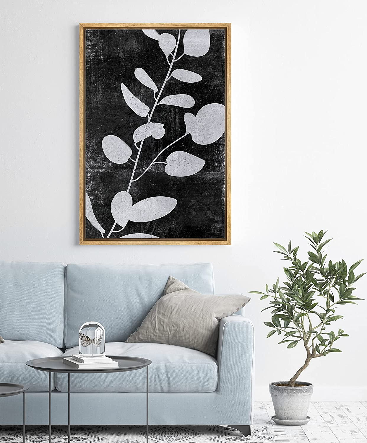 black and white wall decor