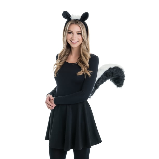 Way To Celebrate Halloween Female Adult Black/White Skunk Costume