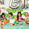 thumbnail image 4 of Banner de cumpleaños Hirbisnis verde como telón de fondo colgante, 13 unidades, 4 of 8