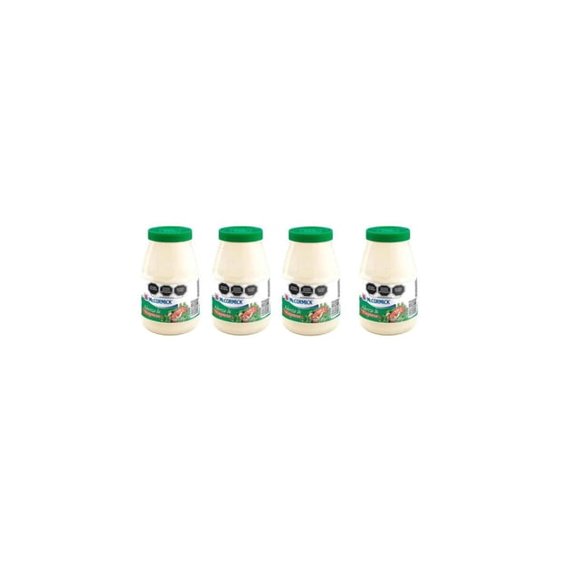 pack de 4 mayonesa mccormick ensalada 3.8 kg pack frontal con cuatro frascos translúcidos, vista centrada y frontal, tapas verdes y etiquetas blancas con logotipo McCormick; contenido crema clara, aderezo para ensaladas con omega 3 y baja en calorías, también usado como topping o ingrediente en recetas.