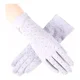 thumbnail image 2 of Guantes Mujer Botones Flor Protección Solar Fps 50+, 2 of 3