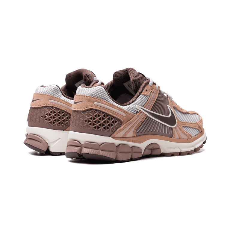 NIKE MENS Zoom Vomero 5  display picture 1