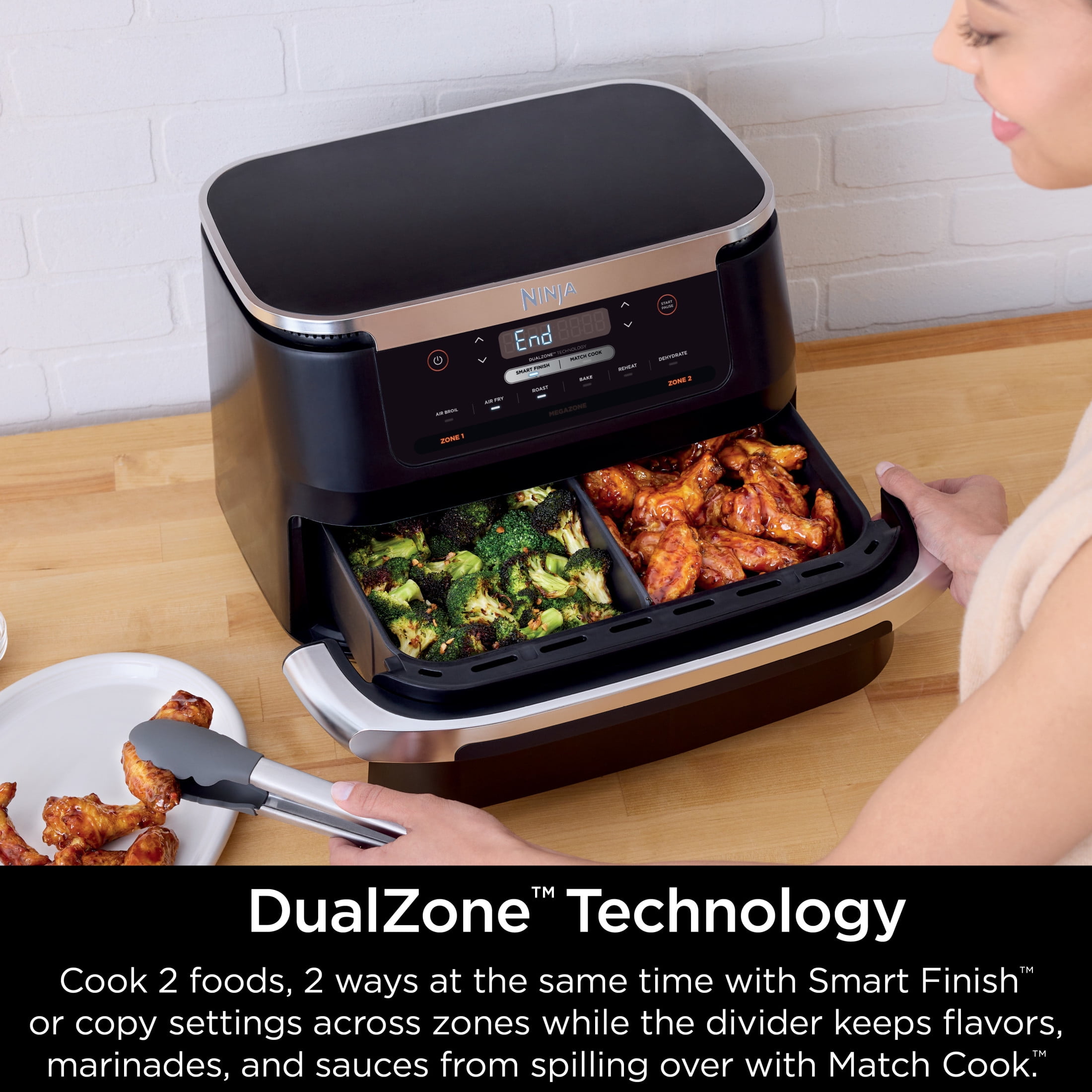 Ninja Foodi Air Fryer 7-Qt, DualZone FlexBasket, 6-in-1, Smart Finish, Cook 2 Foods 2 Ways, DZ071 Black
