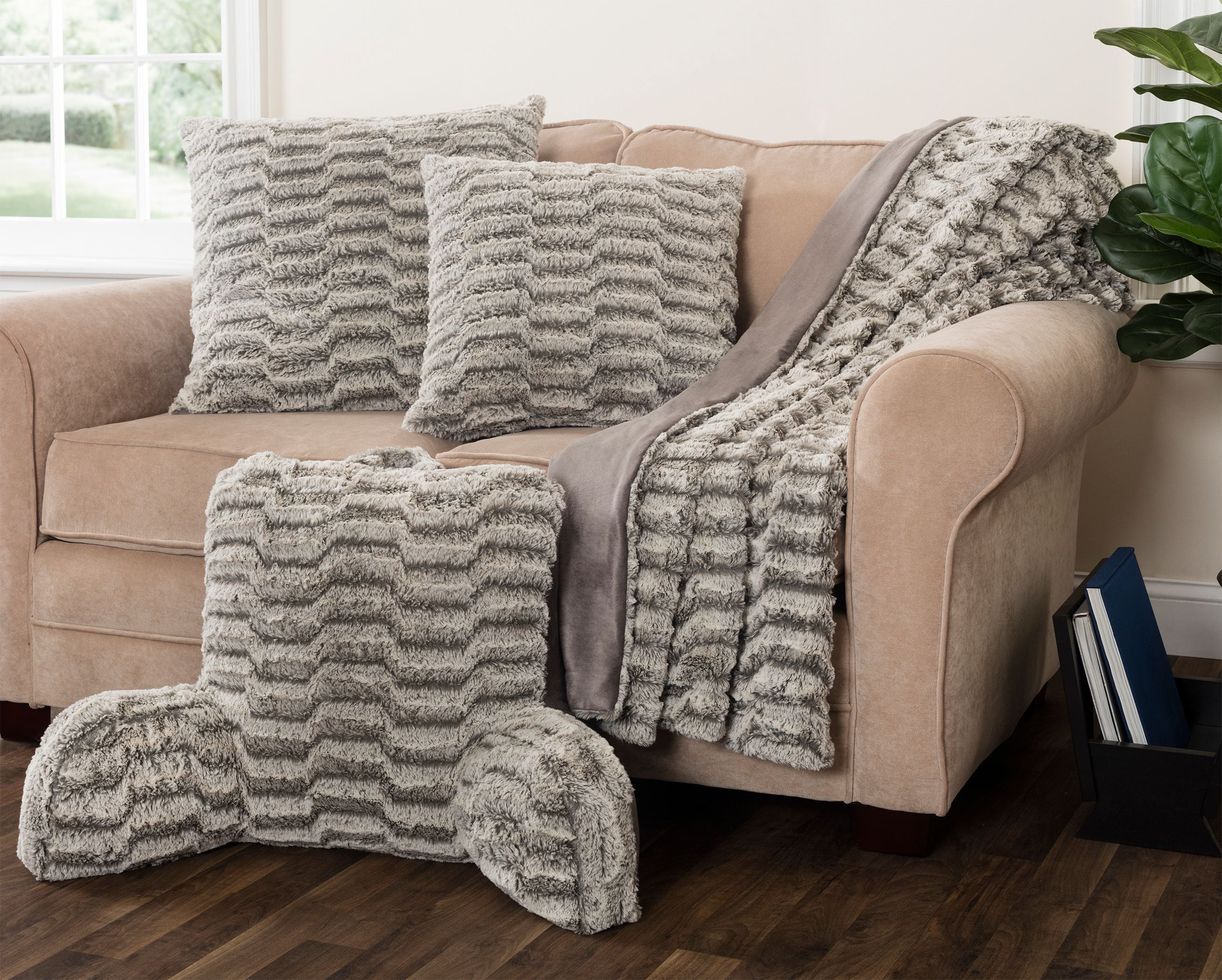 Arlee Nevada Faux Fur Square Decorative Pillow 24" x 24" Gray Flannel Pack of 1