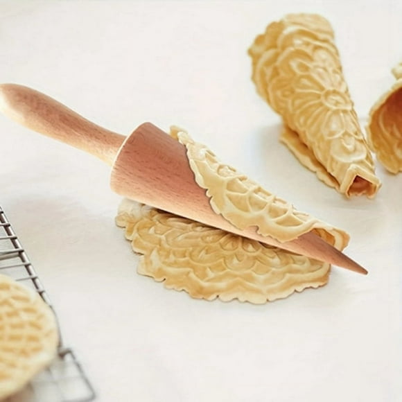 Ice Cream Waffle Cone Roller, Strong and Smooth Cone Roller, Wooden Pizzelle Cone, Handle Waffle Cone Shaped Tool