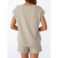 thumbnail image 4 of Conjunto de loungewear AUTOMET para mujer con cuello en V y shorts, 2 piezas, 4 of 5