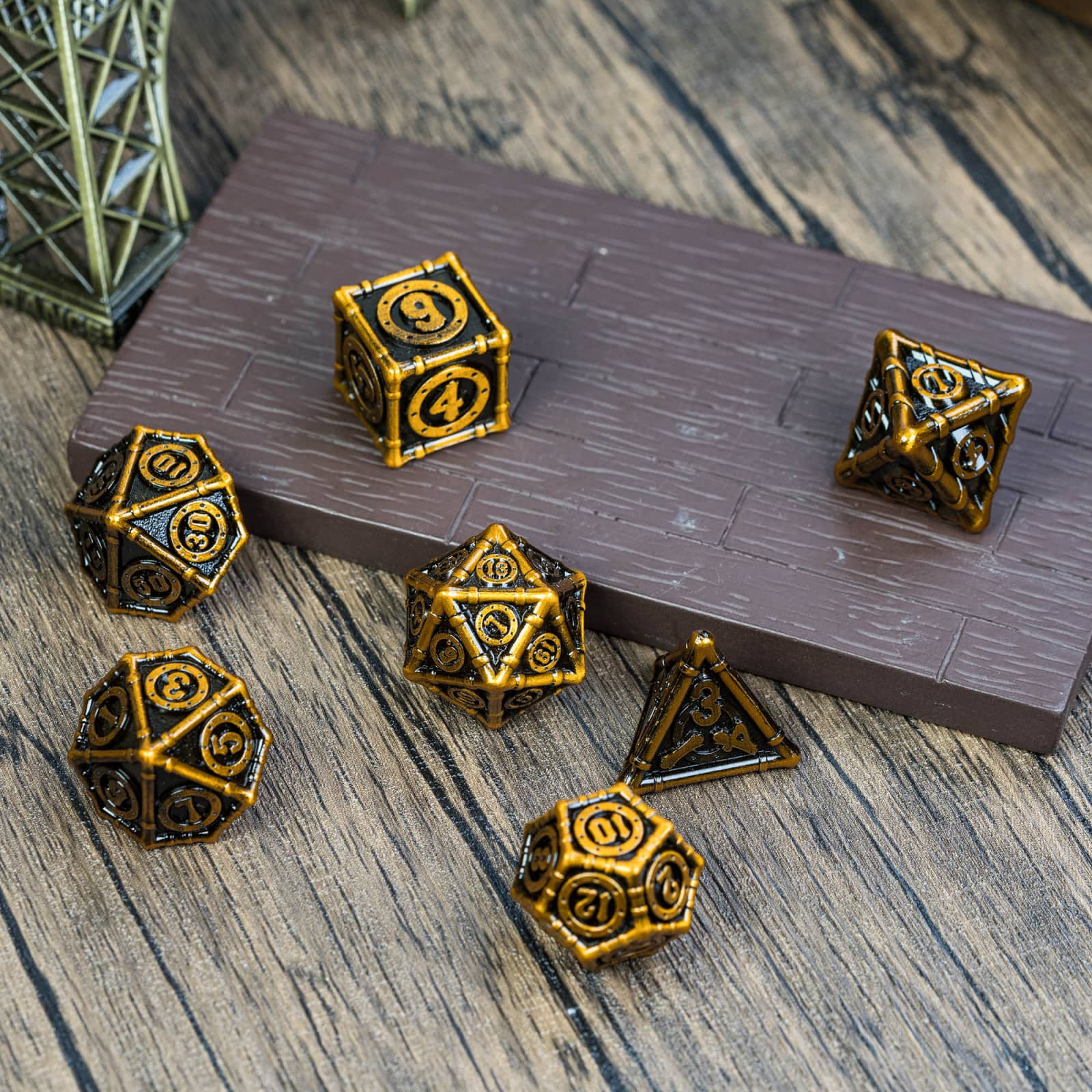 Cusdie 7 Pcs DND Metal Dice, Steampunk Style Polyhedral Dice Set, Metal Dice Set for Role Playing Game D&D Dice MTG Pathfinder