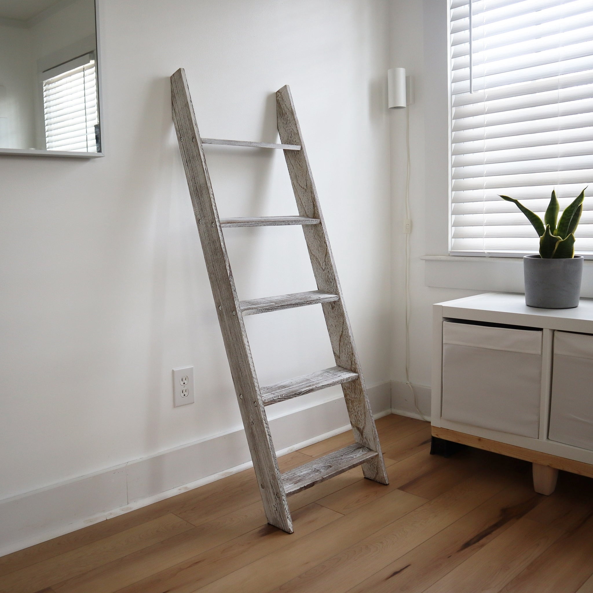 Blanket Ladder White - One