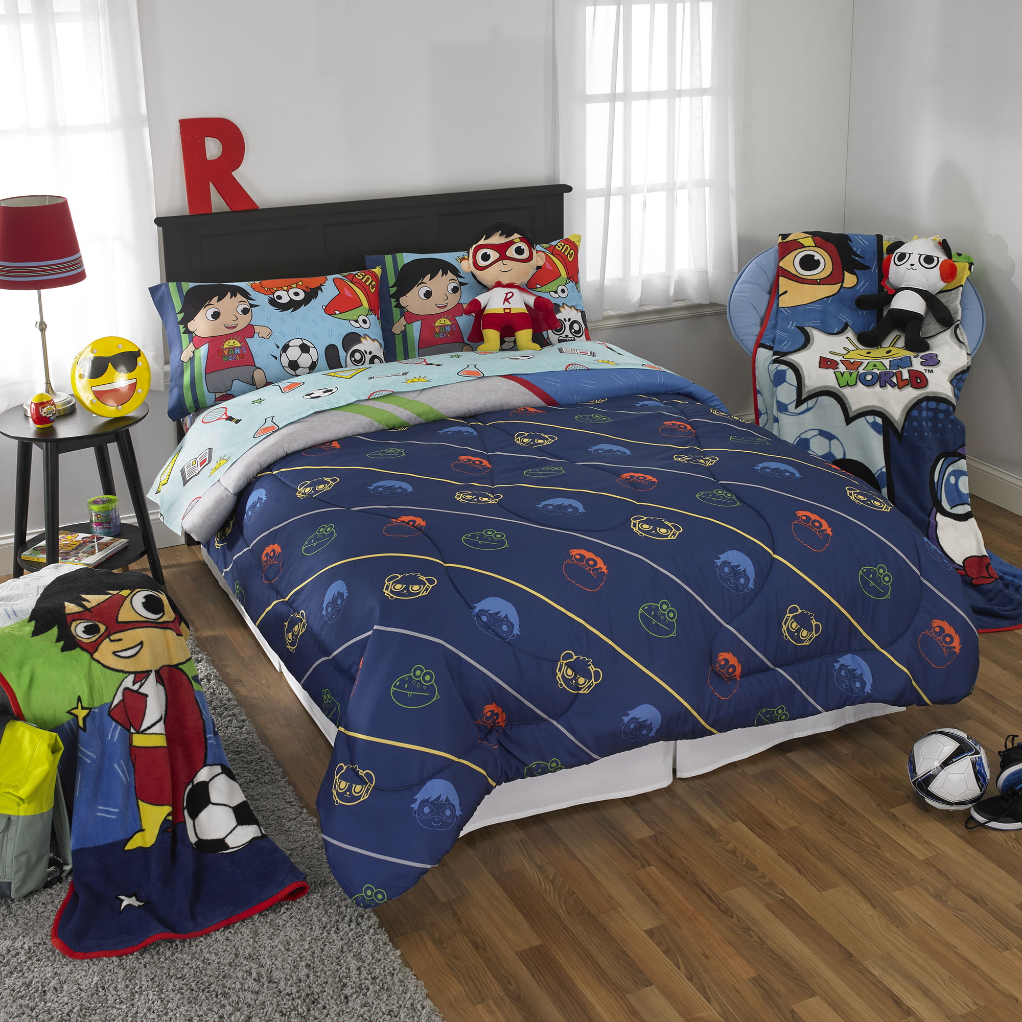 Ryan's World Kids Comforter and Sham, 2-Piece Set, Twin/Full, Reversible,  Blue, Pocketwatch
