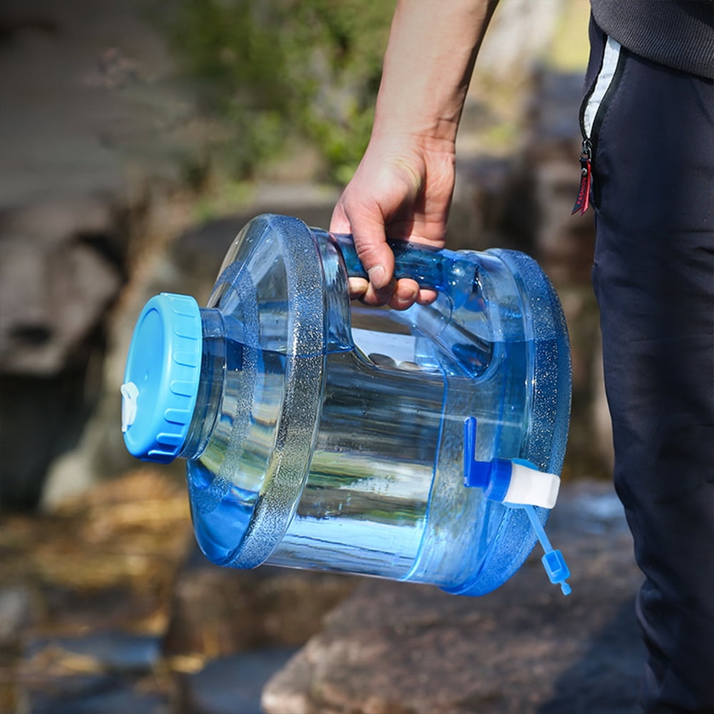 2 Gallon Water Containers with Spigot, BPA Free Water Jug, Water Tank, Multifunction Water Storage Containers for Camping Outdoor Hiking,Emergency Stroage