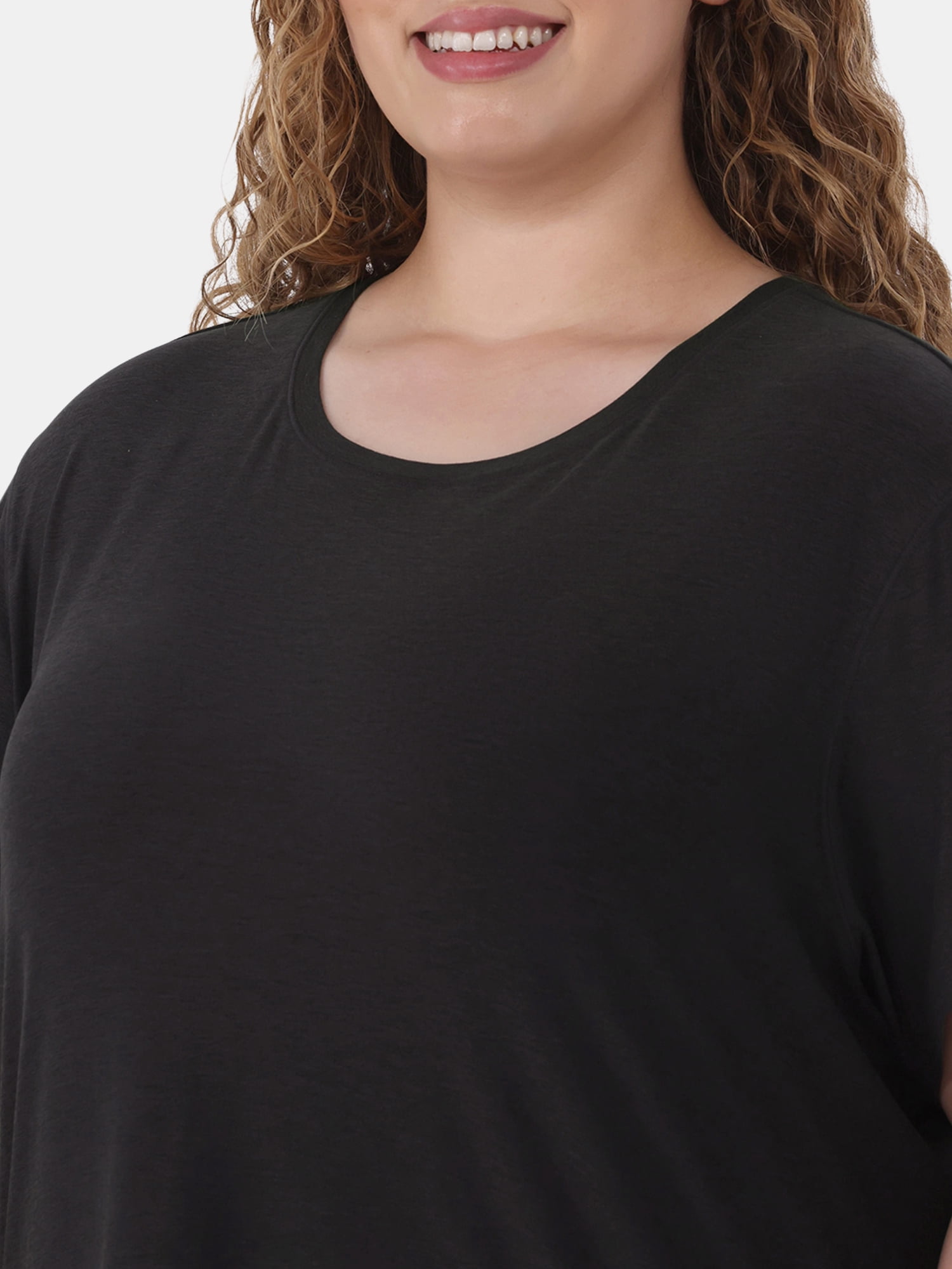 Athletic Works Women's and Women's Plus ButterCore Tee with Short Sleeves, Sizes XS-4X