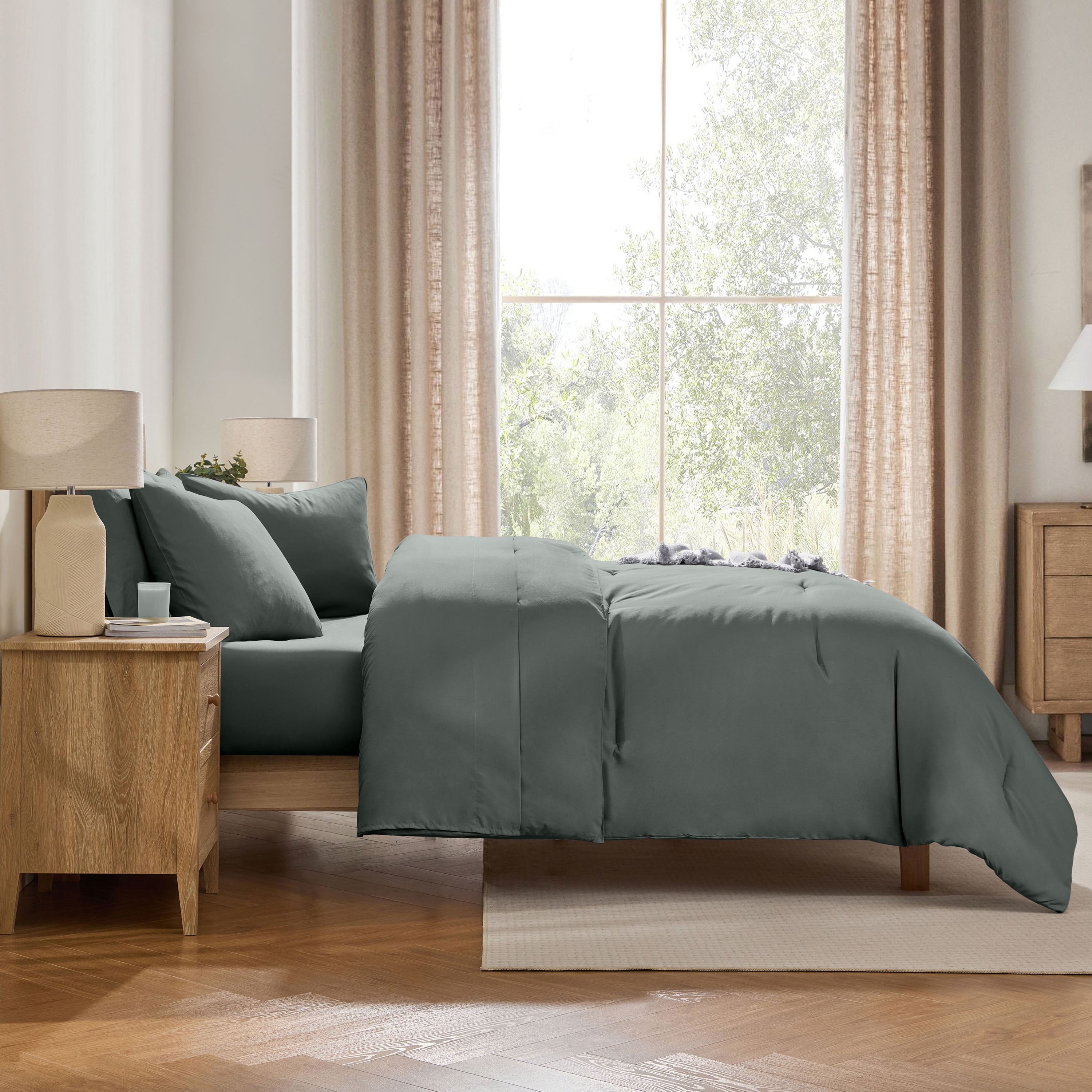 LammaLoe Queen Comforter Set, 7 Piece Bed in a Bag, Ultra Soft Bedding Comforter Set with Sheets, All Season Bed Set, Gentle Pine