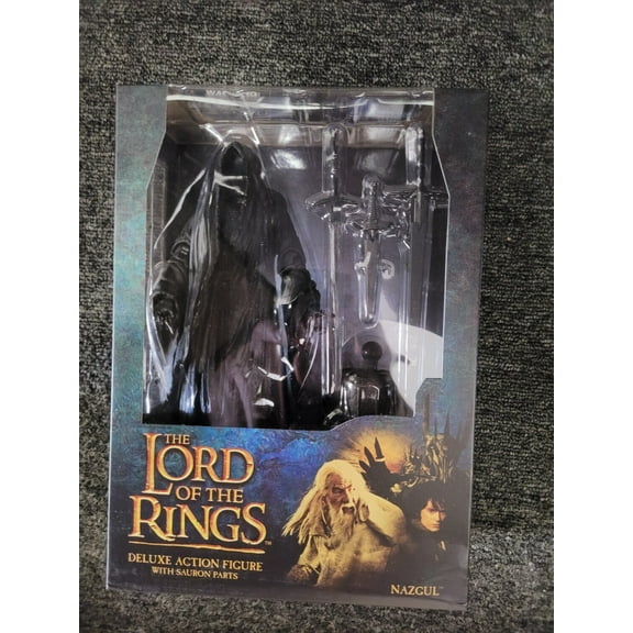Diamond Select Toys The Lord of The Rings 7-Inch Ringwraith Deluxe Action Figure