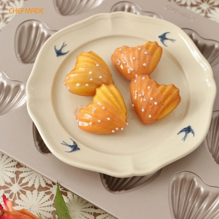 CHEFMADE Madeleine Mold Cake Pan, 12-Cavity Non-Stick Heart-Shaped