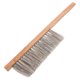 thumbnail image 1 of Cepillo de limpieza para colmenas Bee Sweeps, con mango de madera de PVC., 1 of 6