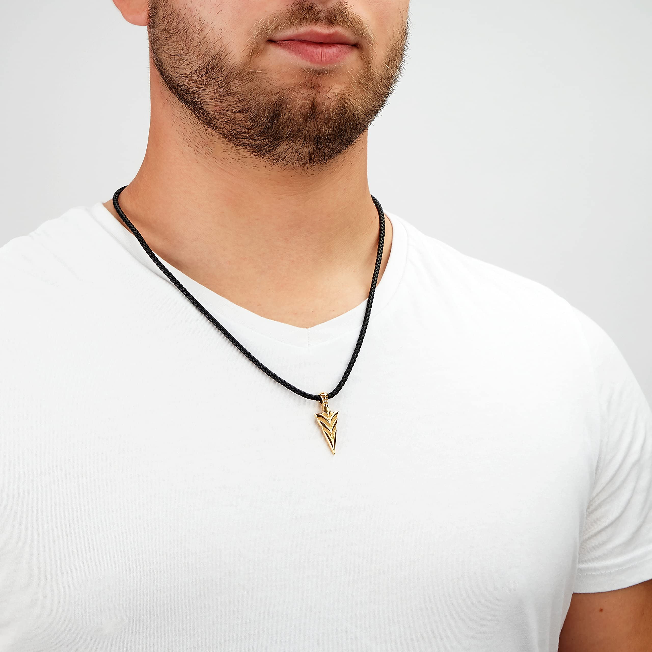 SERASAR Men's Premium Leather necklace "Arrow" with Stainless steel Pendant and Magnetic Closure, Gold 60cm, incliding Gift box