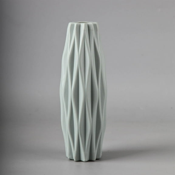 COM1950s Slender Plastic Vase,Single Stem Flower Holder for Home Decor,White Mini Vase for Tables,Shelves and Gifts