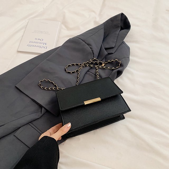 Bolso pequeño informal de color sólido con diseño de nicho de alto valor para mujer, nueva tendencia 2025, versión coreana, bolso bandolera versátil