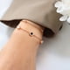 thumbnail image 1 of Pulsera de acero de titanio chapada en oro de 18 quilates para mujer, diseño de nicho de personalidad minimalista, estilo frío de Roma, Europa y Estados Unidos, 1 of 5
