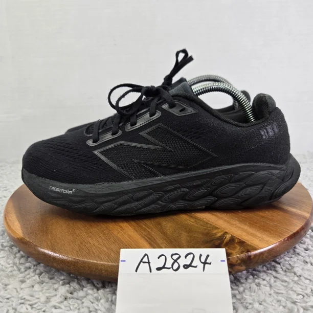 New Balance 880v14 Triple Black Athletic Gym Running Shoe Mens 8 M880K14 2E Wide