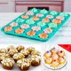 thumbnail image 4 of Zhuge Juego de mini muffins y cupcakes, juego de 24 tazas de 2 piezas, bandeja para hornear de silicona antiadherente, perfecto para hacer pasteles de muffins (24 tazas verde menta, 2 piezas), 4 of 5