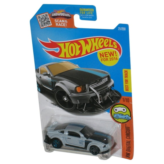 Hot Wheels Showdown HW Digital Circuit 1/10 (2015) Gray 2005 Ford Mustang Car 21/250