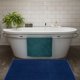 thumbnail image 3 of Alfombras de baño de chenilla con respaldo de goma azul: antideslizantes, absorbentes, de secado rápido, lavables. Alfombrillas de baño finas que caben debajo de la puerta., 3 of 5