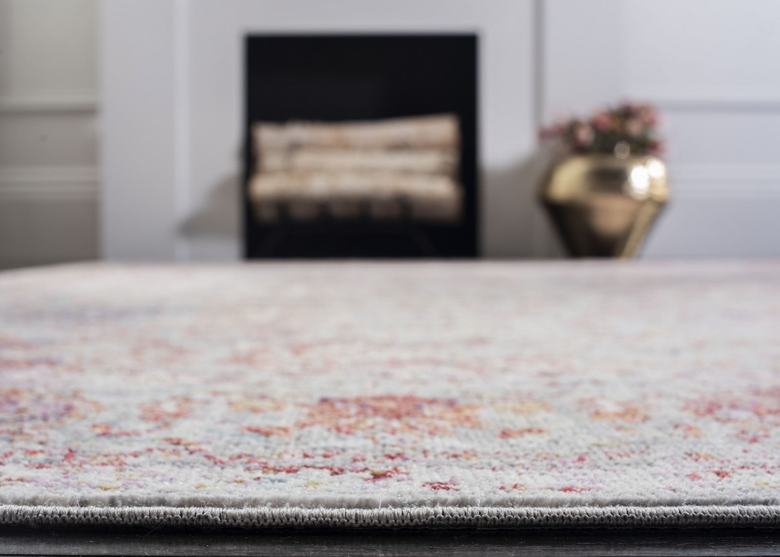 SAFAVIEH Valencia Dafina Distressed Oriental Polyester Area Rug, Grey/Red, 2'3" x 4'