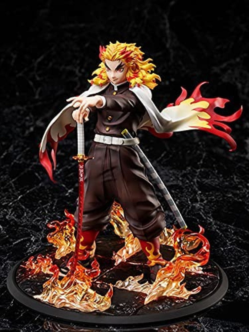 Demon Slayer: Kimetsu no Yaiba Flame Pillar Kyojuro Rengoku T-Shirt Black  XL (Anime Toy) - HobbySearch Anime Goods Store