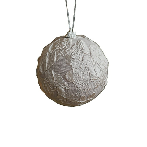 Diseño de malla único: la bola navideña presenta una exquisita estructura de malla, que agrega una sensación de capas y toque a sus decoraciones navideñas, haciéndola aún más distintiva.