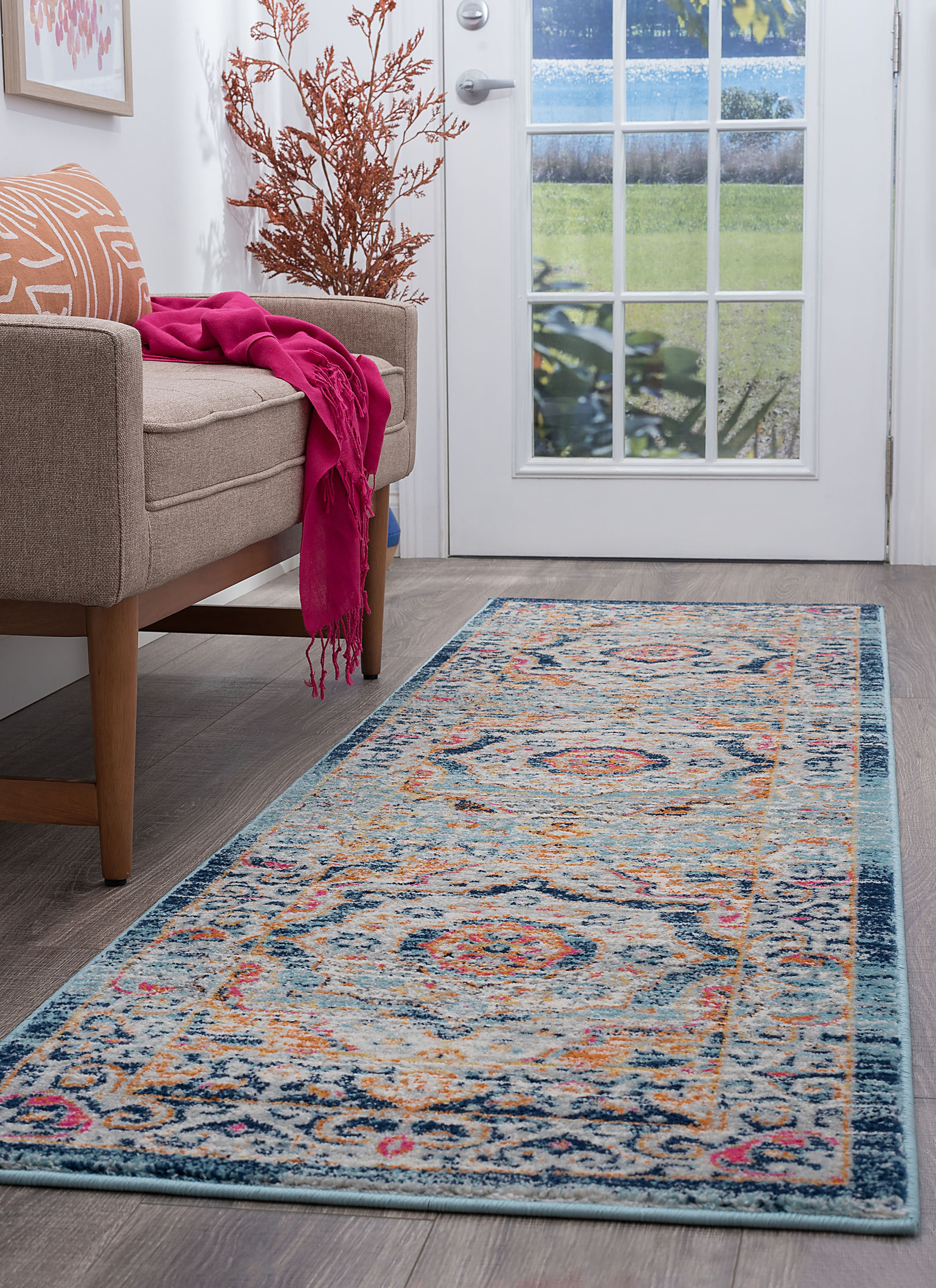 Transitional 2x8 Area Rug (2'3'' x 7'6'') Medallion Pink, Navy Indoor Runner Easy to Clean