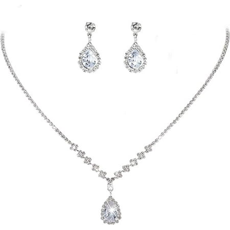 2Pcs Silver Jewelry Set  Crystal Necklace  Sophisticated Classic Design Colourfast Durable Necklace Earring Set for Women can be Used in All Types of Outfit on Some Important Occasions