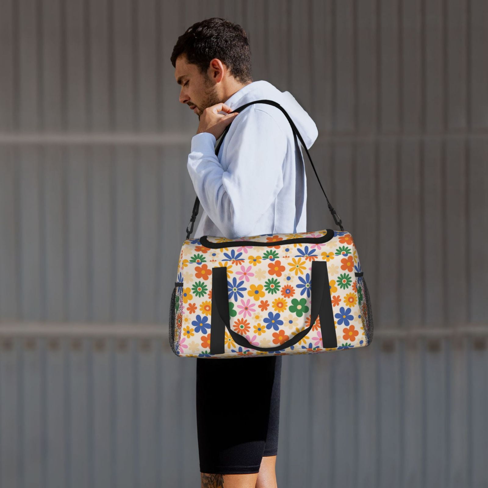 Fuzoiu Groovy Daisy Flowers Print Travel Duffle Bag,Carry On Tote Bags,Duffel Bag,Sport Gym Bag, Hospital Bag for Labor and Delivery, Overnight Bag,Luggage Bag