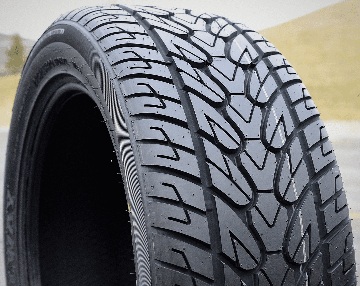 Fullway HS266 All-Season Tire – 265/35R22 102V Sansujyuku sansujyuku.com