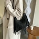 thumbnail image 5 of Bolso de hombro con borlas para mujer para desplazamientos al trabajo - Bolso casual de nylon cruzado con flecos para uso diario, 5 of 6