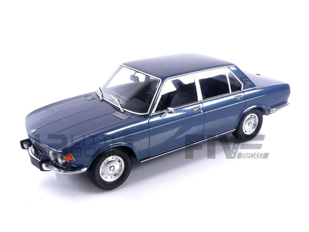 Kyosho BMW X1 Silver 1:18 Die-Cast Model - Walmart.com
