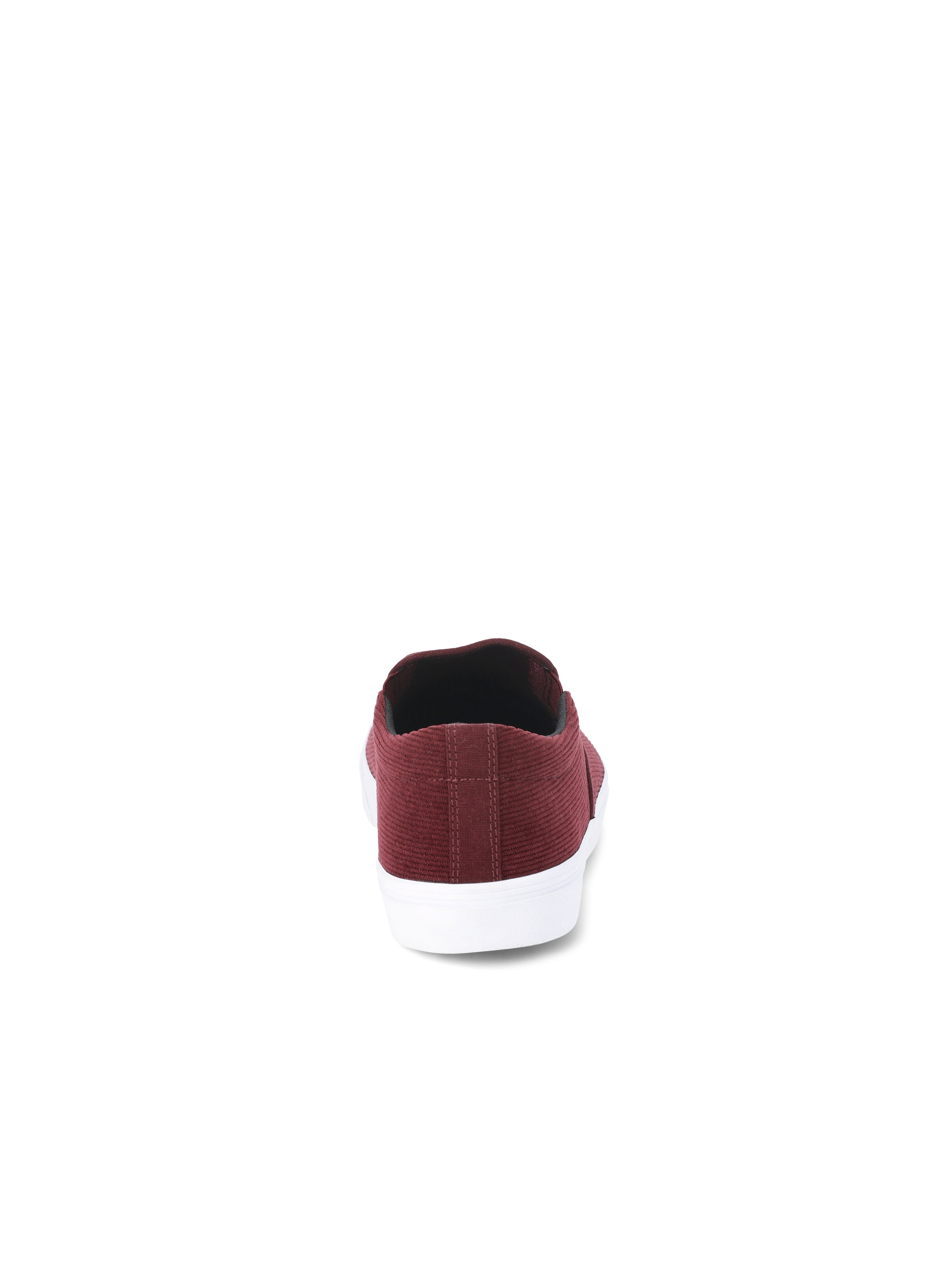 No Boundaries Men's Clinton Slip On Casual Sneakers