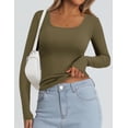 thumbnail image 3 of Remera PRETTYGARDEN de canalé con escote redondo y mangas largas en verde militar, talla S, 3 of 4