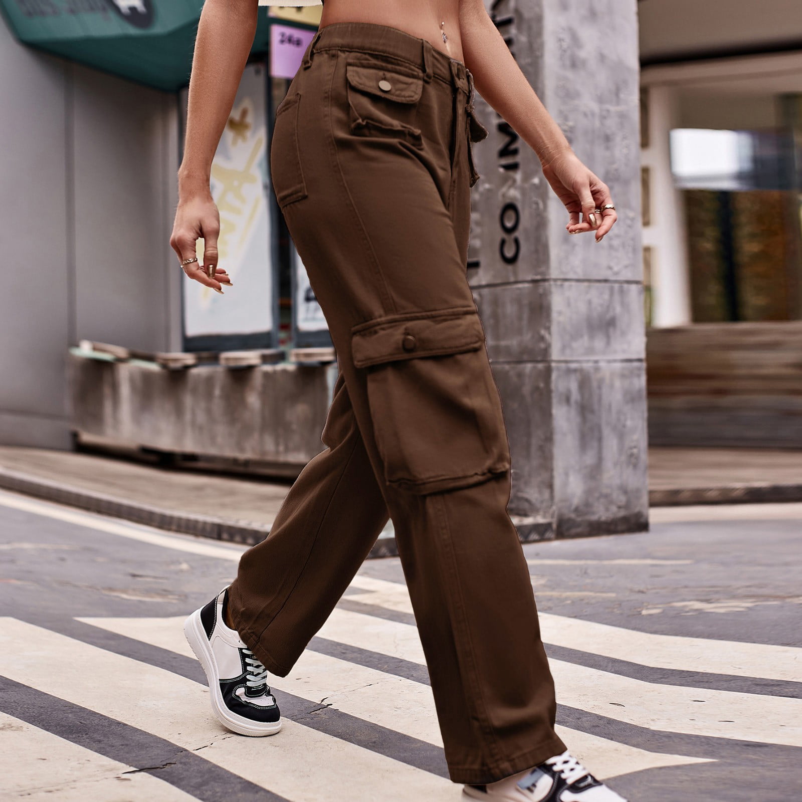 20 Cargo Pants Outfits for Any and All Occasions