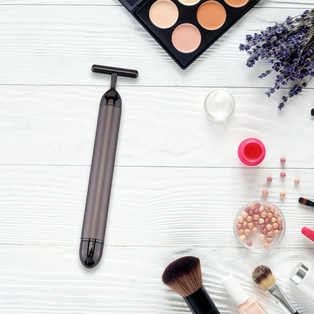 Masajeador facial relajante para arrugas y cuello. Masaje de belleza facial.